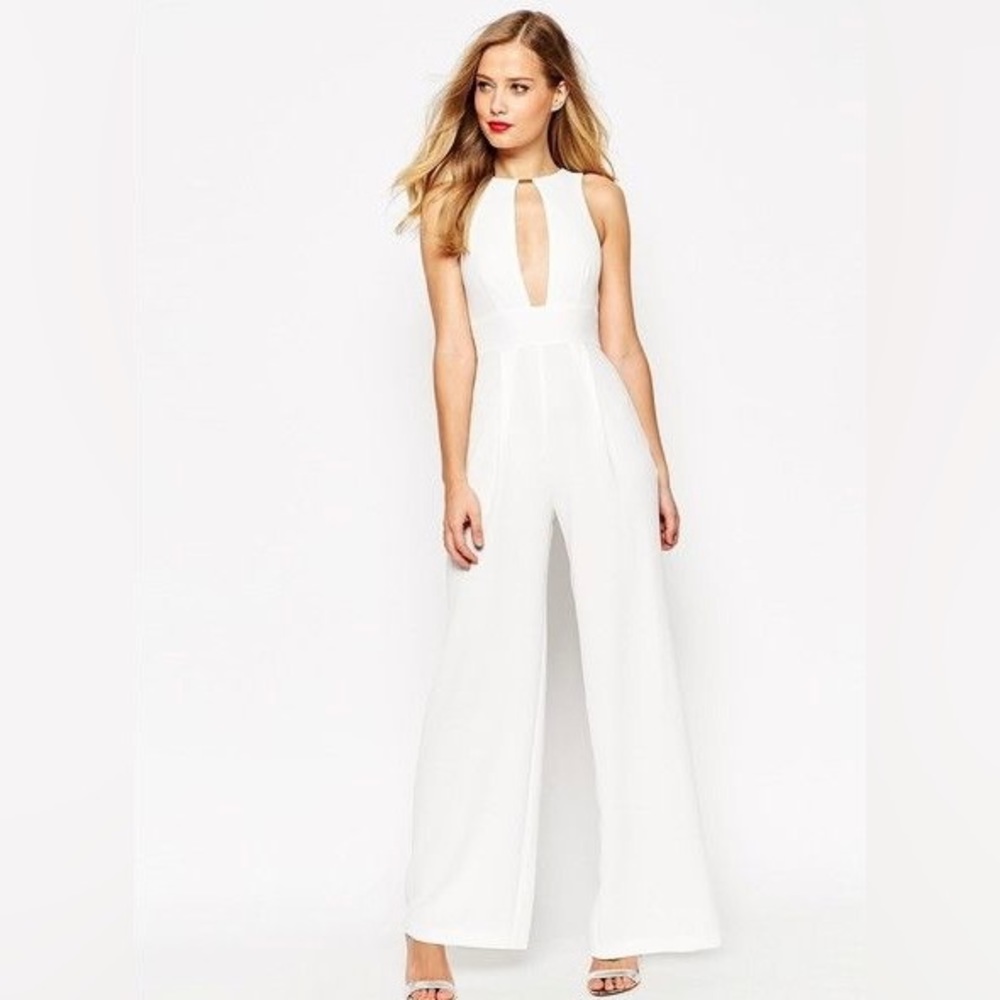 New jumpsuit with metal bar, US 8